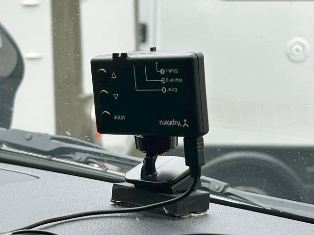 ハイエースバン ナッツRV リーク2 出窓仕様/常設ベッド/FFヒーター/1500Wインバーター/ツインサブバッテリー/マックスファン/サイドオーニング/ソーラーパネル/トヨタ安全先進装備/パノラミックビュー/コーナーセンサー/(53枚目)