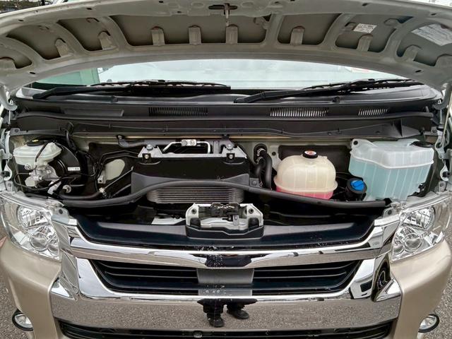 ハイエースバン ナッツRV リーク2 出窓仕様/常設ベッド/FFヒーター/1500Wインバーター/ツインサブバッテリー/マックスファン/サイドオーニング/ソーラーパネル/トヨタ安全先進装備/パノラミックビュー/コーナーセンサー/(78枚目)