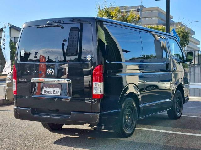 ハイエースバン ケイワークス ラギットバン DT4WD/1オーナー/1000Wインバーター/ソーラーパネル/シンク/断熱加工/リア断熱フィルム/カロッツェリア製ナビ/トヨタセーフティセンス/パノラミックビューモニター/ドライブレコーダー(3枚目)