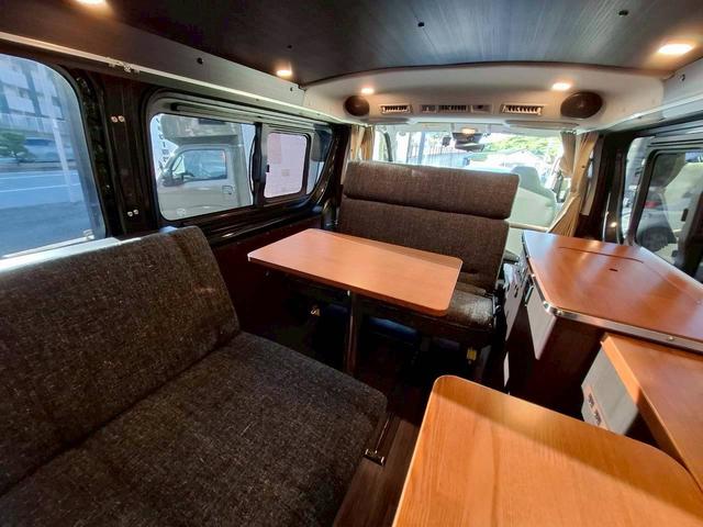 ハイエースバン ケイワークス ラギットバン DT4WD/1オーナー/1000Wインバーター/ソーラーパネル/シンク/断熱加工/リア断熱フィルム/カロッツェリア製ナビ/トヨタセーフティセンス/パノラミックビューモニター/ドライブレコーダー(6枚目)