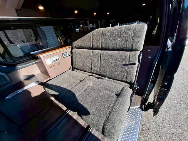 ハイエースバン ケイワークス ラギットバン DT4WD/1オーナー/1000Wインバーター/ソーラーパネル/シンク/断熱加工/リア断熱フィルム/カロッツェリア製ナビ/トヨタセーフティセンス/パノラミックビューモニター/ドライブレコーダー(7枚目)