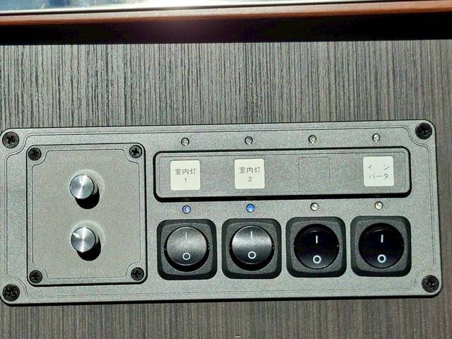 ハイエースバン ケイワークス ラギットバン DT4WD/1オーナー/1000Wインバーター/ソーラーパネル/シンク/断熱加工/リア断熱フィルム/カロッツェリア製ナビ/トヨタセーフティセンス/パノラミックビューモニター/ドライブレコーダー(57枚目)