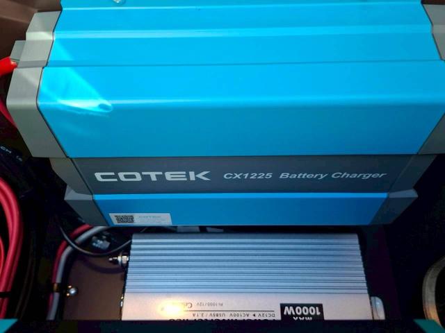 ハイエースバン ケイワークス ラギットバン DT4WD/1オーナー/1000Wインバーター/ソーラーパネル/シンク/断熱加工/リア断熱フィルム/カロッツェリア製ナビ/トヨタセーフティセンス/パノラミックビューモニター/ドライブレコーダー(59枚目)