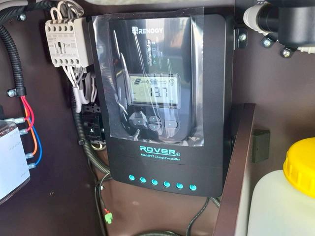 ハイエースバン ケイワークス ラギットバン DT4WD/1オーナー/1000Wインバーター/ソーラーパネル/シンク/断熱加工/リア断熱フィルム/カロッツェリア製ナビ/トヨタセーフティセンス/パノラミックビューモニター/ドライブレコーダー(61枚目)