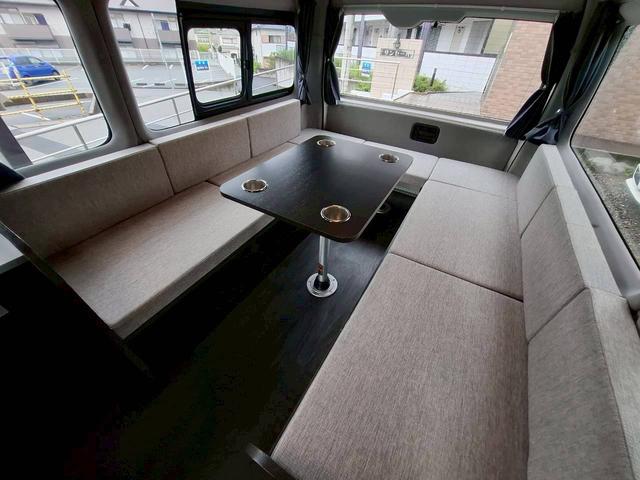 ハイエースバン フレックス MOBY DICK  SH♯02 FFヒーター/サイドオーニング/シンク/冷蔵庫/ツインサブバッテリー/走行充電/外部充電/電源コード/リアクーラー/リアヒーター/フローティングナビ/パノラミックビュー/デジタルインナーミラー/(6枚目)