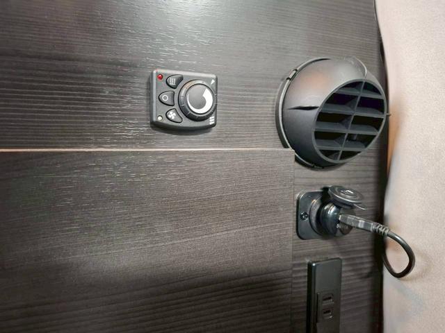 ハイエースバン フレックス MOBY DICK  SH♯02 FFヒーター/サイドオーニング/シンク/冷蔵庫/ツインサブバッテリー/走行充電/外部充電/電源コード/リアクーラー/リアヒーター/フローティングナビ/パノラミックビュー/デジタルインナーミラー/(14枚目)