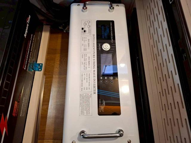 ハイゼットトラック ＪＰＳｔａｒ　Ｈａｐｐｙ１＋　２００Ａｈリチウムイオンバッテリー／１２Ｖクーラー／ＦＦヒーター／ソーラーパネル／３０００Ｗインバーター／前後スタビライザー／強化足回り／リアリフトアップ／サイクルキャリア／先進安全装備／（61枚目）