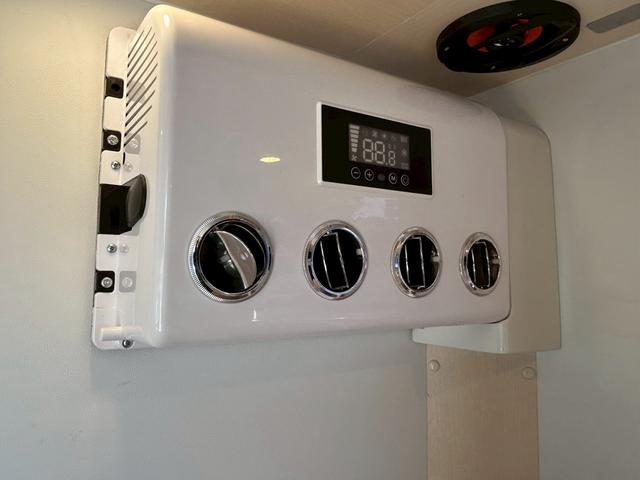 ハイゼットトラック JPStar Happy1+ 400Ahリチウムイオンバッテリー/12Vクーラー/FFヒーター/ソーラーパネル/3000Wインバーター/マックスファン/前後スタビライザー/強化足回り/リアリフトアップ/先進安全装備/(9枚目)