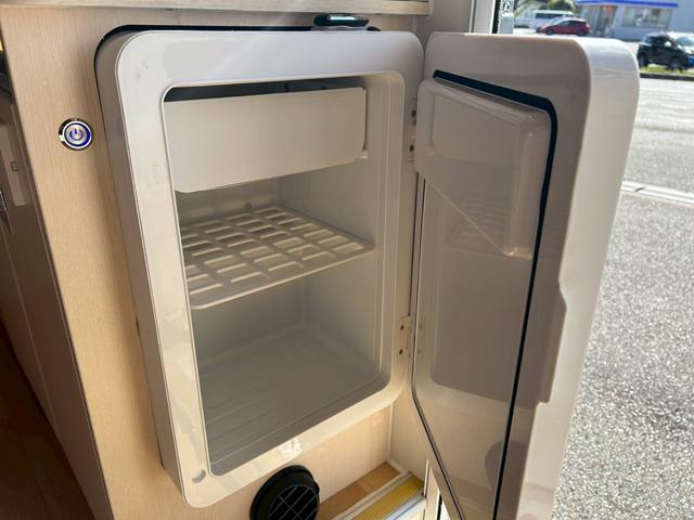 ハイゼットトラック JPStar Happy1+ 400Ahリチウムイオンバッテリー/12Vクーラー/FFヒーター/ソーラーパネル/3000Wインバーター/マックスファン/前後スタビライザー/強化足回り/リアリフトアップ/先進安全装備/(12枚目)