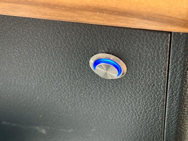 ハイゼットトラック JPStar Happy1+ 400Ahリチウムイオンバッテリー/12Vクーラー/FFヒーター/ソーラーパネル/3000Wインバーター/マックスファン/前後スタビライザー/強化足回り/リアリフトアップ/先進安全装備/(49枚目)