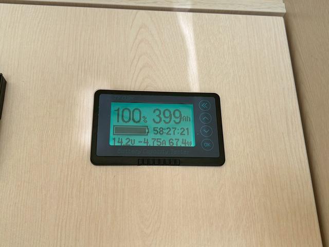 ハイゼットトラック JPStar Happy1+ 400Ahリチウムイオンバッテリー/12Vクーラー/FFヒーター/ソーラーパネル/3000Wインバーター/マックスファン/前後スタビライザー/強化足回り/リアリフトアップ/先進安全装備/(61枚目)