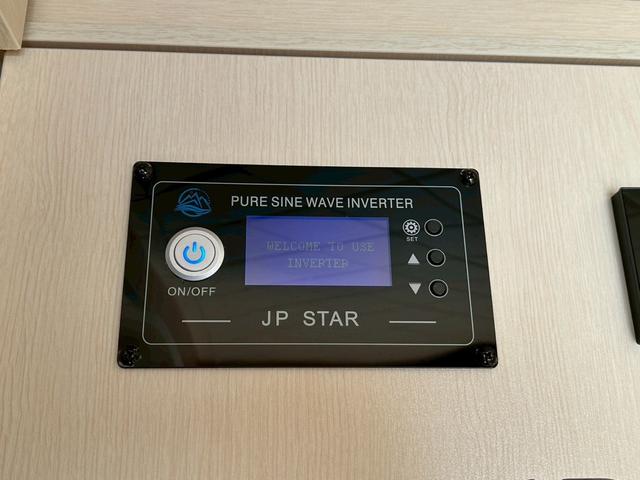 ハイゼットトラック JPStar Happy1+ 400Ahリチウムイオンバッテリー/12Vクーラー/FFヒーター/ソーラーパネル/3000Wインバーター/マックスファン/前後スタビライザー/強化足回り/リアリフトアップ/先進安全装備/(62枚目)