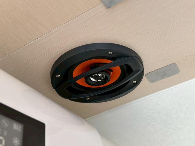 ハイゼットトラック JPStar Happy1+ 400Ahリチウムイオンバッテリー/12Vクーラー/FFヒーター/ソーラーパネル/3000Wインバーター/マックスファン/前後スタビライザー/強化足回り/リアリフトアップ/先進安全装備/(66枚目)