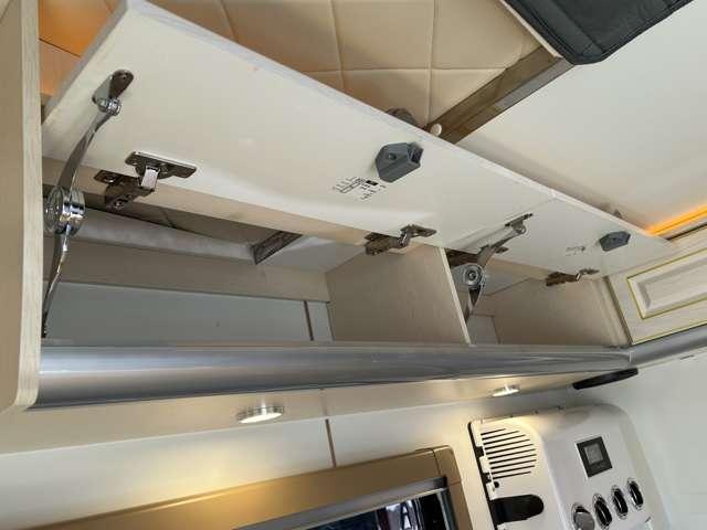 ハイゼットトラック JPStar Happy1+ 400Ahリチウムイオンバッテリー/12Vクーラー/FFヒーター/ソーラーパネル/3000Wインバーター/マックスファン/前後スタビライザー/強化足回り/リアリフトアップ/先進安全装備/(68枚目)