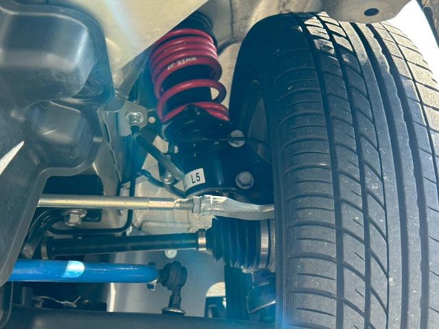 ハイゼットトラック JPStar Happy1+ 400Ahリチウムイオンバッテリー/12Vクーラー/FFヒーター/ソーラーパネル/3000Wインバーター/マックスファン/前後スタビライザー/強化足回り/リアリフトアップ/先進安全装備/(77枚目)