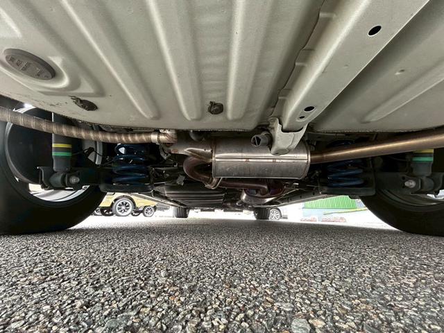 ヴォクシー ホワイトハウス　ＤＡＹＳ　ポップアップルーフ　スイベルシート（回転シート）／電動オーニング／サブバッテリー／電子レンジ／１５００Ｗインバーター／ＦＦヒーター／シンク／走行充電／外部電源／サブナビ切替スイッチ／セーフティーセンス／パワスラ／（73枚目）