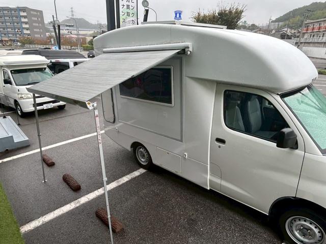 タウンエーストラック かーいんてりあ高橋 ネオユーロスライドアウト ライトキャブコン/FFヒーター/1500Wインバーター/マックスファン/サイドオーニング/マルチルーム/ツインサブバッテリー/シンク/冷蔵庫/リアTV/電圧計/カロッツェリア製ナビ/ETC/ドラレコ(20枚目)
