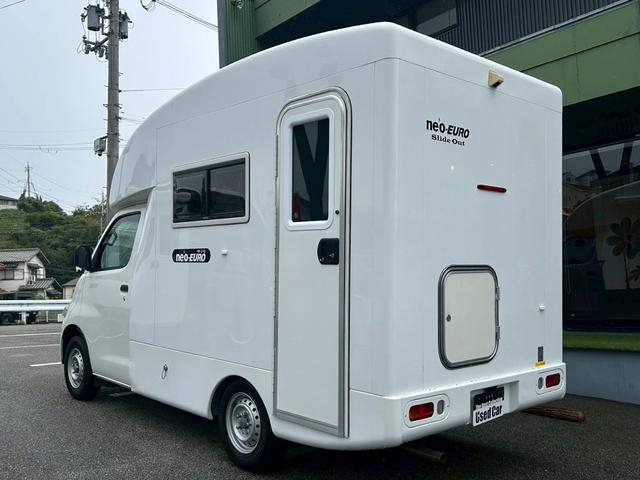 タウンエーストラック かーいんてりあ高橋 ネオユーロスライドアウト ライトキャブコン/FFヒーター/1500Wインバーター/マックスファン/サイドオーニング/マルチルーム/ツインサブバッテリー/シンク/冷蔵庫/リアTV/電圧計/カロッツェリア製ナビ/ETC/ドラレコ(24枚目)
