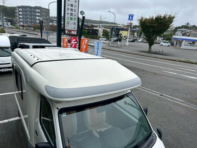 ライトエーストラック AZ-MAX エム・ホルーヴァ ポップアップ ライトキャブコン/常設リアベッド/FFヒーター/FFヒーター高地用スイッチ/1500Wインバーター/ツインサブバッテリー/シンク/冷蔵庫/サイドオーニング/走行充電/外部充電/外部電源/ナビ/ETC/(31枚目)