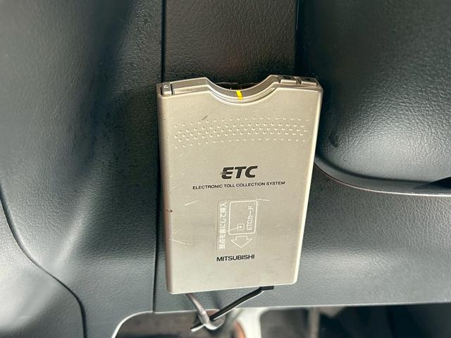 ライトエーストラック AZ-MAX エム・ホルーヴァ ポップアップ ライトキャブコン/常設リアベッド/FFヒーター/FFヒーター高地用スイッチ/1500Wインバーター/ツインサブバッテリー/シンク/冷蔵庫/サイドオーニング/走行充電/外部充電/外部電源/ナビ/ETC/(54枚目)