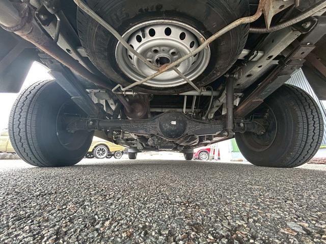 ライトエーストラック AZ-MAX エム・ホルーヴァ ポップアップ ライトキャブコン/常設リアベッド/FFヒーター/FFヒーター高地用スイッチ/1500Wインバーター/ツインサブバッテリー/シンク/冷蔵庫/サイドオーニング/走行充電/外部充電/外部電源/ナビ/ETC/(76枚目)