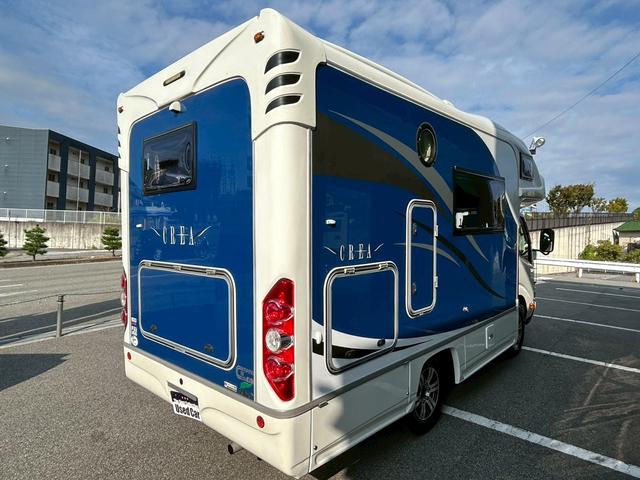 カムロード ナッツRV クレア5.3X ワンオーナー/常設リアWベッド/マルチルーム/FFヒーター/90L冷蔵庫/リアクーラー/ソーラーパネル/マックスファン/ツインサブバッテリー/社外15インチAW/電動調整ミラー/ミラーヒーター/(3枚目)