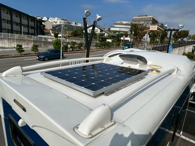 カムロード ナッツRV クレア5.3X ワンオーナー/常設リアWベッド/マルチルーム/FFヒーター/90L冷蔵庫/リアクーラー/ソーラーパネル/マックスファン/ツインサブバッテリー/社外15インチAW/電動調整ミラー/ミラーヒーター/(31枚目)