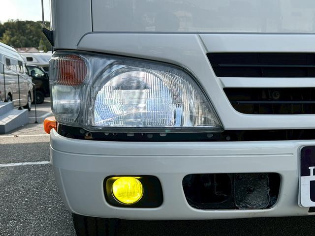 カムロード ナッツRV クレア5.3X ワンオーナー/常設リアWベッド/マルチルーム/FFヒーター/90L冷蔵庫/リアクーラー/ソーラーパネル/マックスファン/ツインサブバッテリー/社外15インチAW/電動調整ミラー/ミラーヒーター/(33枚目)