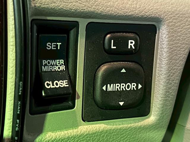 カムロード ナッツRV クレア5.3X ワンオーナー/常設リアWベッド/マルチルーム/FFヒーター/90L冷蔵庫/リアクーラー/ソーラーパネル/マックスファン/ツインサブバッテリー/社外15インチAW/電動調整ミラー/ミラーヒーター/(53枚目)