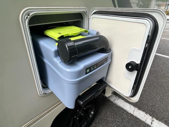 カムロード バンテック　ジル５２０　リチウムイオンバッテリー６００Ａｈ／５０Ａｈ走行充電器／家庭用エアコン／ＦＦヒーター／温水ボイラー／トイレ／シャワー／ソーラーパネル３基／１５００Ｗインバーター／オーニング／タイミングベルト交換済／（46枚目）