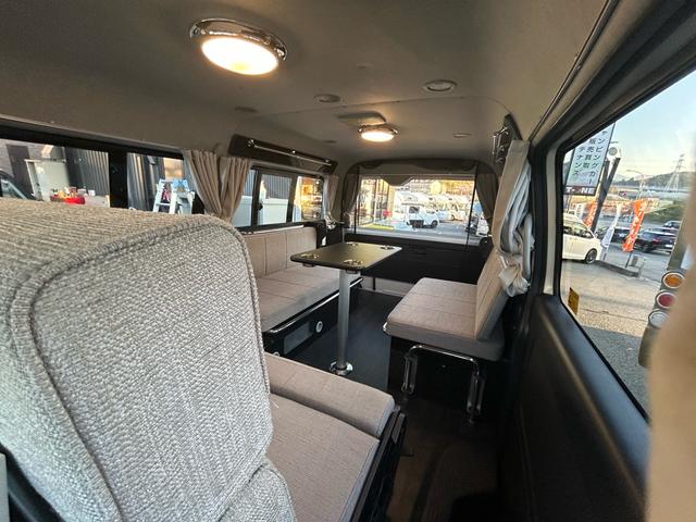 ハイエースワゴン アネックス ファミリーワゴン FFヒーター/2000Wインバーター/ソーラーパネル/サブナビ切替スイッチ/リアTV/リアスピーカー/リアクーラー/リアヒーター/社外アルミホイール/カロッツェリア製ナビ/ETC/ドラレコ/防虫ネット(5枚目)