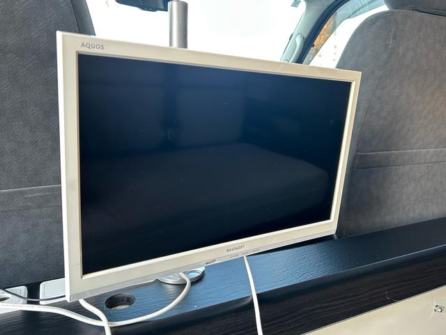 ハイエースワゴン アネックス ファミリーワゴン FFヒーター/2000Wインバーター/ソーラーパネル/サブナビ切替スイッチ/リアTV/リアスピーカー/リアクーラー/リアヒーター/社外アルミホイール/カロッツェリア製ナビ/ETC/ドラレコ/防虫ネット(15枚目)