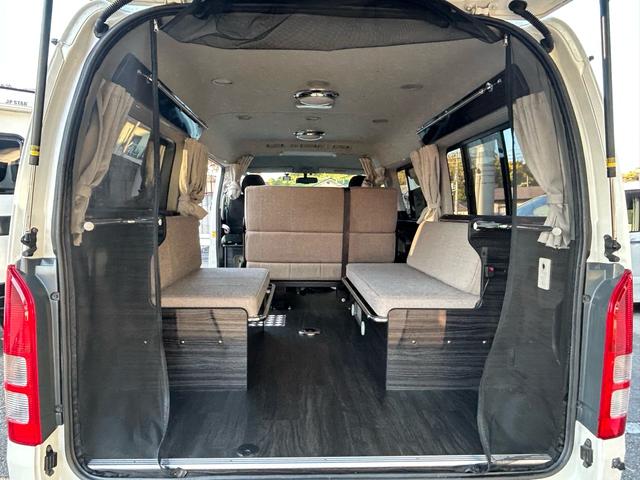 ハイエースワゴン アネックス ファミリーワゴン FFヒーター/2000Wインバーター/ソーラーパネル/サブナビ切替スイッチ/リアTV/リアスピーカー/リアクーラー/リアヒーター/社外アルミホイール/カロッツェリア製ナビ/ETC/ドラレコ/防虫ネット(17枚目)