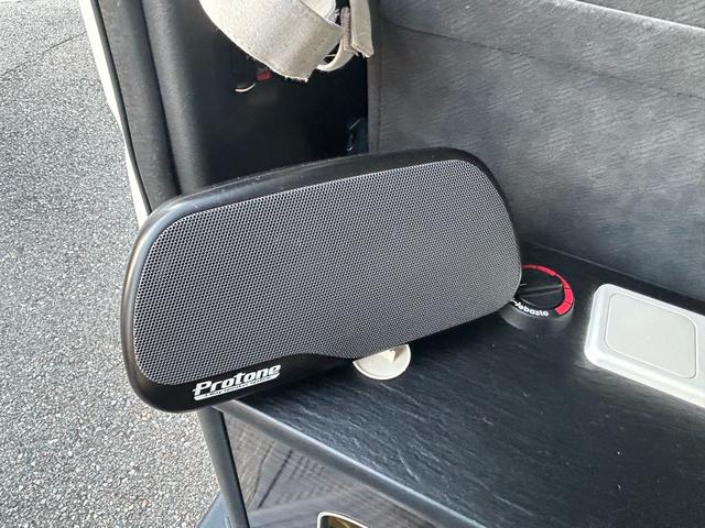 ハイエースワゴン アネックス ファミリーワゴン FFヒーター/2000Wインバーター/ソーラーパネル/サブナビ切替スイッチ/リアTV/リアスピーカー/リアクーラー/リアヒーター/社外アルミホイール/カロッツェリア製ナビ/ETC/ドラレコ/防虫ネット(59枚目)