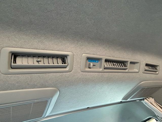 ハイエースワゴン アネックス ファミリーワゴン FFヒーター/2000Wインバーター/ソーラーパネル/サブナビ切替スイッチ/リアTV/リアスピーカー/リアクーラー/リアヒーター/社外アルミホイール/カロッツェリア製ナビ/ETC/ドラレコ/防虫ネット(64枚目)