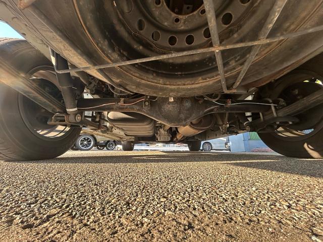 ハイエースワゴン アネックス ファミリーワゴン FFヒーター/2000Wインバーター/ソーラーパネル/サブナビ切替スイッチ/リアTV/リアスピーカー/リアクーラー/リアヒーター/社外アルミホイール/カロッツェリア製ナビ/ETC/ドラレコ/防虫ネット(67枚目)