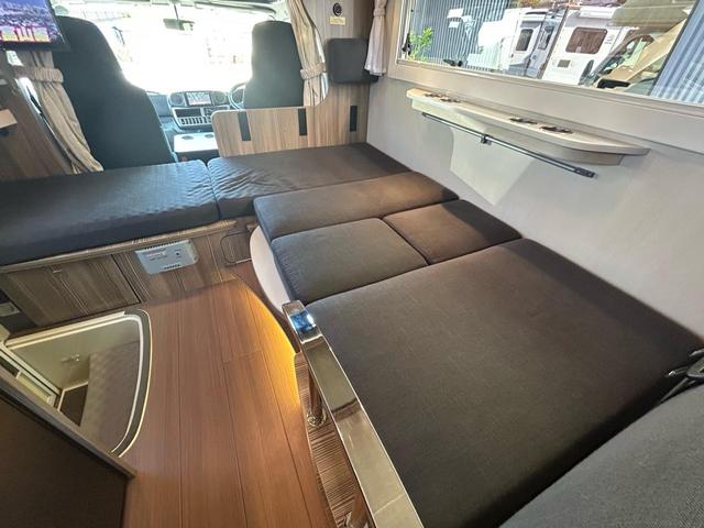 カムロード バンテック ジル520 家庭用エアコン/FFヒーター/温水ボイラー/カセットトイレ/シャワー/ソーラーパネル/1500Wインバーター/トリプルサブBT/サイドオーニング/マックスファン/85L冷蔵庫/メインサブ切替スイッチ/(12枚目)