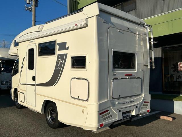 カムロード バンテック ジル520 家庭用エアコン/FFヒーター/温水ボイラー/カセットトイレ/シャワー/ソーラーパネル/1500Wインバーター/トリプルサブBT/サイドオーニング/マックスファン/85L冷蔵庫/メインサブ切替スイッチ/(31枚目)