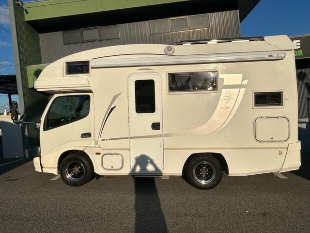 カムロード バンテック ジル520 家庭用エアコン/FFヒーター/温水ボイラー/カセットトイレ/シャワー/ソーラーパネル/1500Wインバーター/トリプルサブBT/サイドオーニング/マックスファン/85L冷蔵庫/メインサブ切替スイッチ/(33枚目)