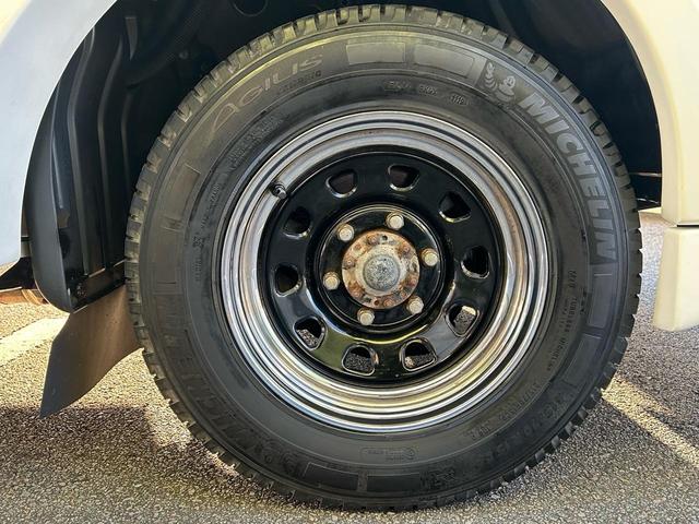 カムロード バンテック ジル520 家庭用エアコン/FFヒーター/温水ボイラー/カセットトイレ/シャワー/ソーラーパネル/1500Wインバーター/トリプルサブBT/サイドオーニング/マックスファン/85L冷蔵庫/メインサブ切替スイッチ/(52枚目)