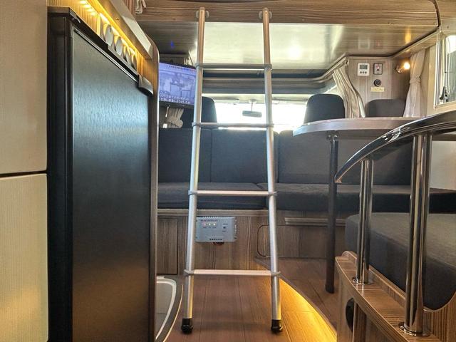 カムロード バンテック ジル520 家庭用エアコン/FFヒーター/温水ボイラー/カセットトイレ/シャワー/ソーラーパネル/1500Wインバーター/トリプルサブBT/サイドオーニング/マックスファン/85L冷蔵庫/メインサブ切替スイッチ/(67枚目)