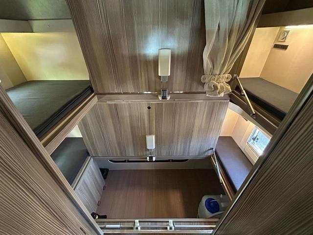 カムロード バンテック ジル520 家庭用エアコン/FFヒーター/温水ボイラー/カセットトイレ/シャワー/ソーラーパネル/1500Wインバーター/トリプルサブBT/サイドオーニング/マックスファン/85L冷蔵庫/メインサブ切替スイッチ/(76枚目)