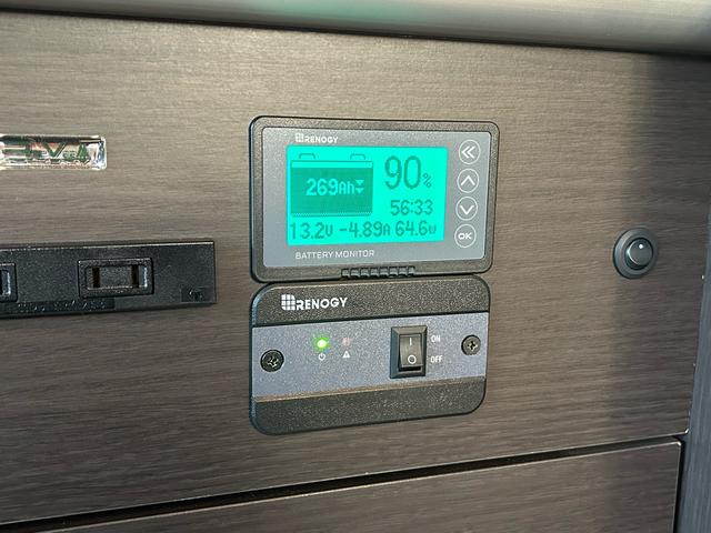 �o�b�e�����j�^�[�@�Q�O�O�O�v�C���o�[�^�[�����[�g�X�C�b�`�@�P�O�O�u�Q���R���Z���g�@�P�Q�u�V�K�[�\�P�b�g