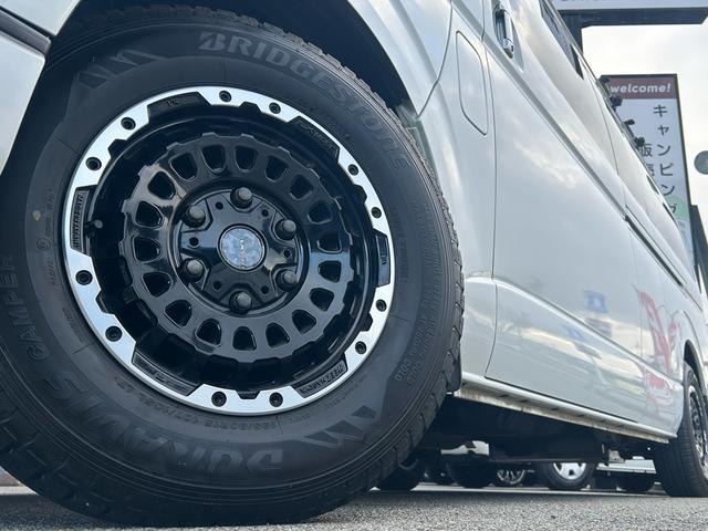 �����ɂ̓A�E�g�h�A�̃C���[�W�ɂ҂�����ȎЊO�A���~�z�C�[���I