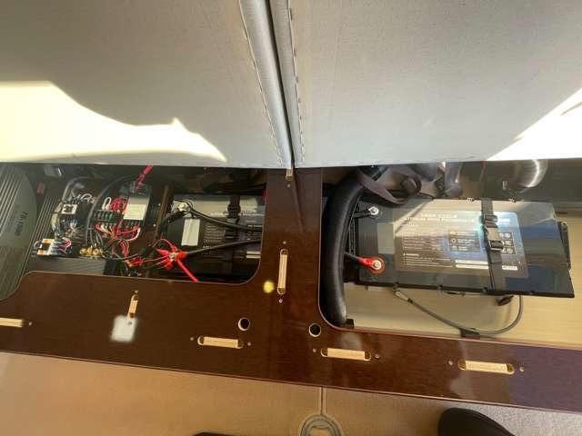 �T�O�`�����s�[�d��@���S�̃��`�E���C�I���o�b�e���[�S�O�O�`���I