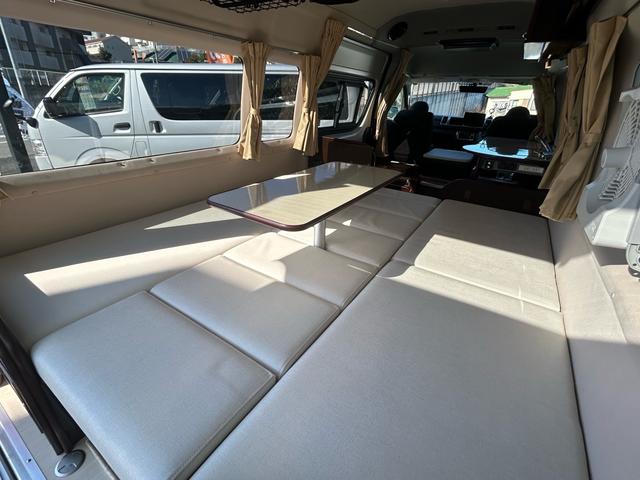 �e�[�u�����o�����܂܃x�b�h�W�J���\�ł��I