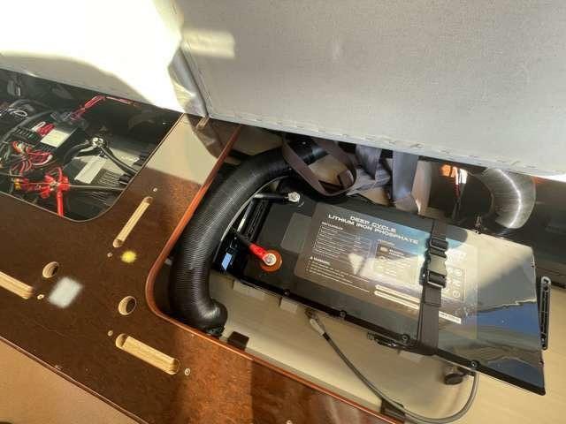 ���S�̑�e�ʃ��`�E���C�I���o�b�e���[�S�O�O�`���I