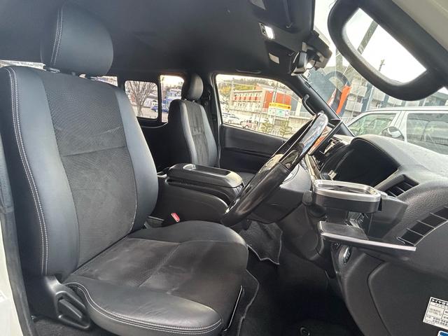 ハイエースバン スーパーＧＬ　ダークプライムＩＩ　ベッドキット／ディーゼルターボ２ＷＤ／アルパイン１１インチナビ／トヨタセーフティセンス／ピボットクルーズコントロール／カロッツェリア製ツィーター／リアクーラー／リアヒーター／社外１６インチＡＷ（32枚目）