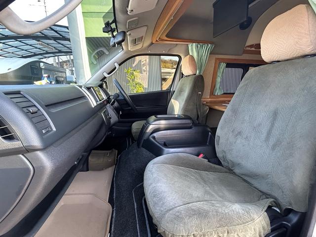 ハイエースバン カトーモーター　ブルームーン　引き出し式二段ベッド／ＦＦヒーター／１５００Ｗインバーター／ツインサブバッテリー／マックスファン／フリップダウンモニター／ナビサブスイッチ／冷蔵庫／シンク／メモリーナビ／ＥＴＣ／ドライブレコーダー／（42枚目）