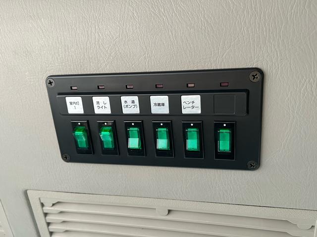 �d���֘A�̃X�C�b�`�͈ꂩ���ɂ܂Ƃ߂��Ă���g�����肪�ǂ��ł��I